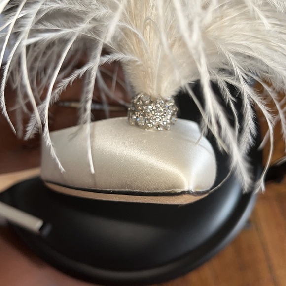 Jimmy Choo crystal Ostrich feathers saying heels - Picture 9 of 9